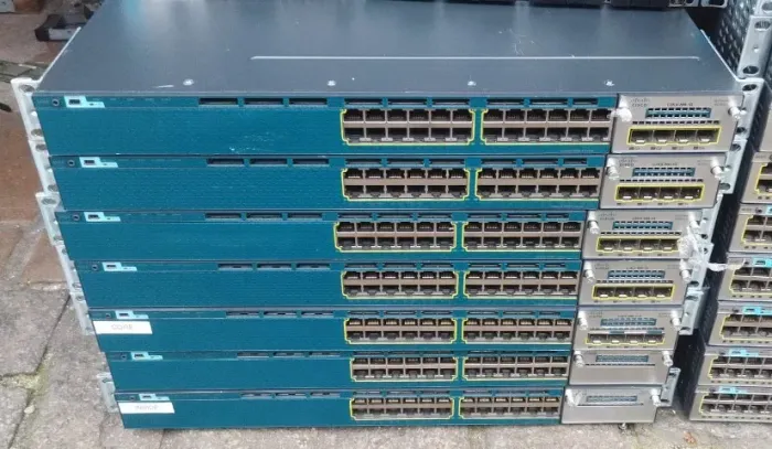 Switch Cisco Catalyst ws c3560x24T 24x1G C Modulo 4x1G 