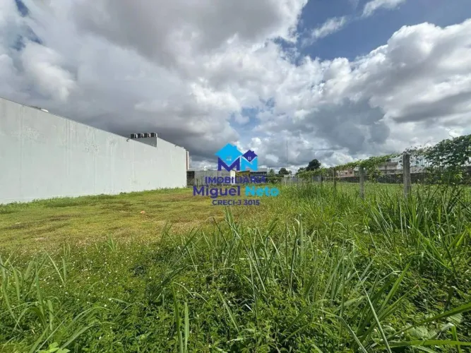 Terreno amplo a venda na Av. Sete de Setembro!