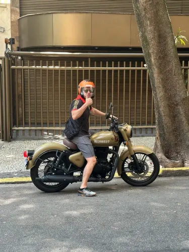 Classic 350 desert storm muito nova