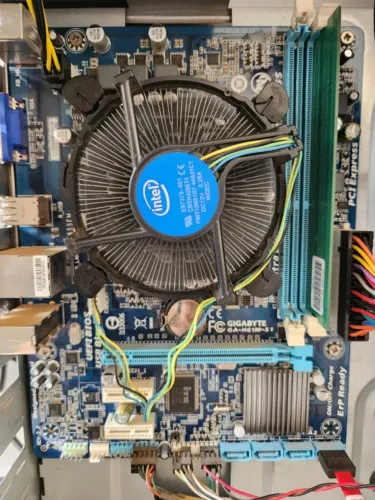 VENDO 2 PC I5 e I3 - 4GB DE MEMORIA