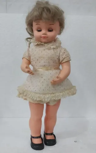 Boneca Mãezinha Anos 70 da Estrela