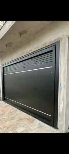 Portão de alumínio todos os tamanhos e modelos trabalhamos com portão preto e branco