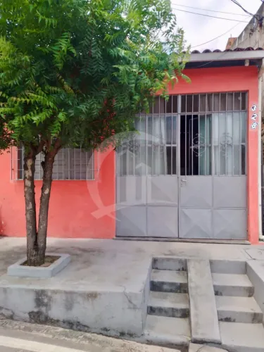 Oportunidade Única no Jardim Centenário! Sua Casa Nova Espera por Você!