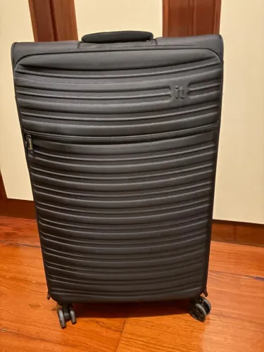 Mala IT Luggage Grande 360° com Cadeado TSA - Nunca Usada