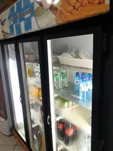 Refrigerador vertical 03 portas