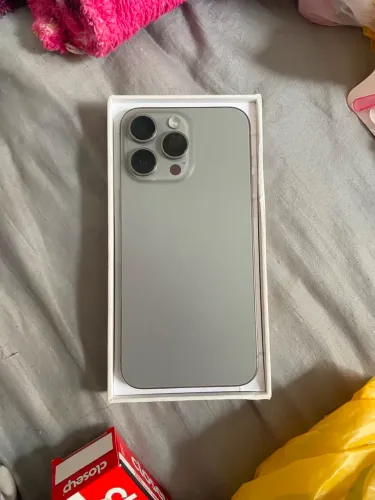 iPhone 15 pro Max 256 BG impecável