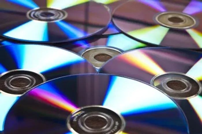 CDS e DVDs