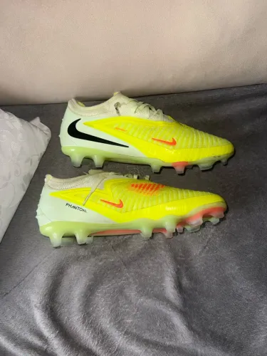 chuteira Nike phantom 39/40