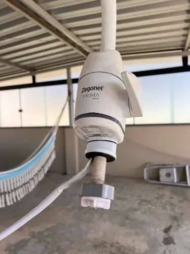 Torneira com aquecedor 220w