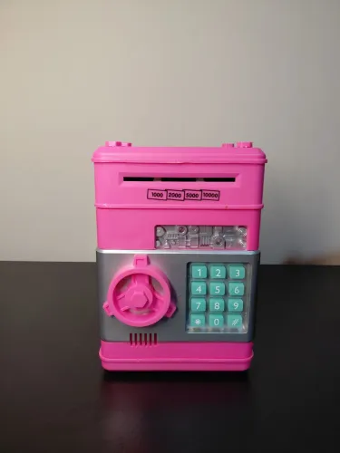 Cofre de brinquedo com senha e som funcionando