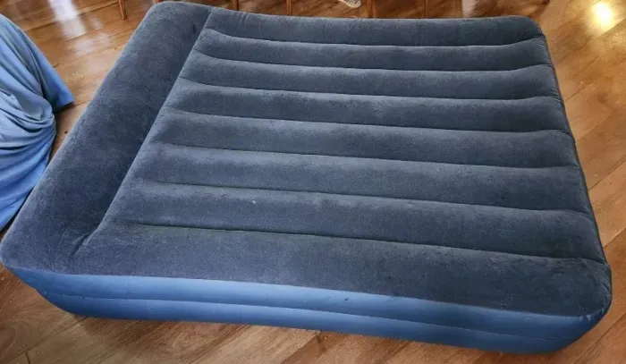 Colchão inflável Casal Queen marca Intex com bomba embutida