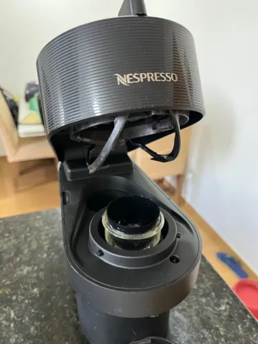 Cafeteira Nespresso Vertuo Pop