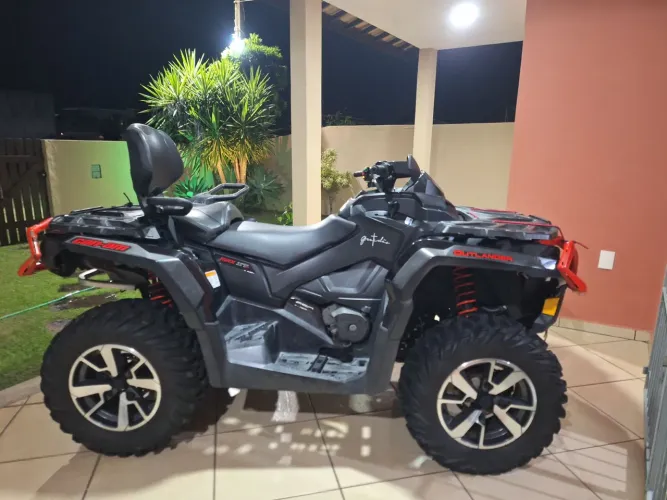 Can am outlander max 650cc 