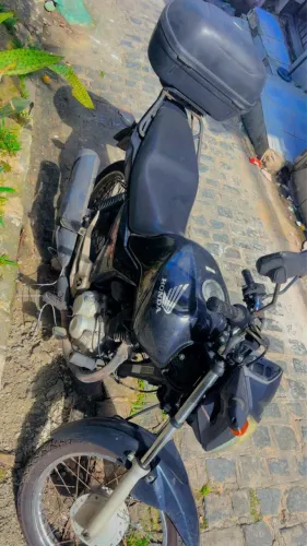 Honda CG 160 Start 2016 - Único Dono, Revisões em Dia e Pneus Novos!