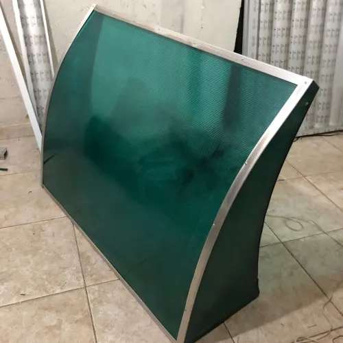 Toldos e cobertas em policarbonato original