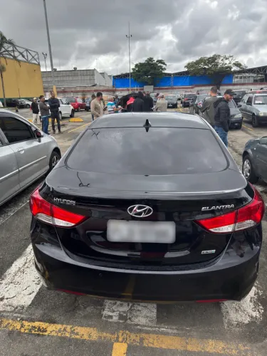 Hyundai Elantra GLS 2.0 16V Flex Aut. 2013