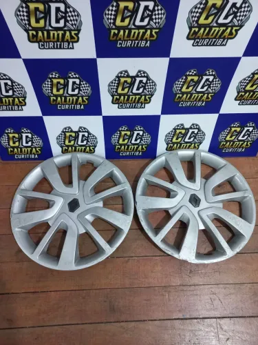 Calota Sandero e Loga aro 15 original usada. R$25,00 cada calota