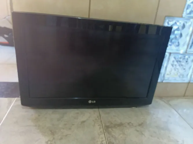 Televisores com Defeito - Somente Retirada de peças 