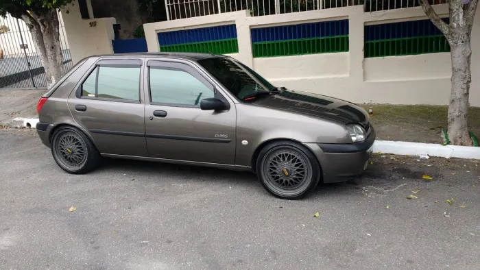 Rodas BBS tala 7,5 com pneus 40/195