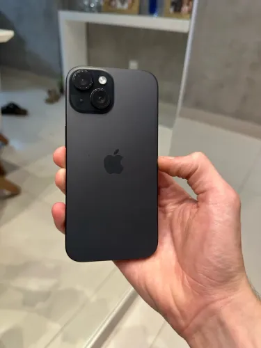 iPhone 15 128GB