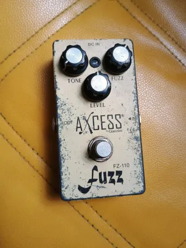 Pedal Fuzz access 