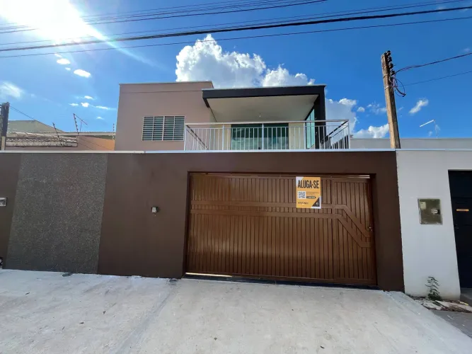 Sobrado com 4 quartos e piscina para locação na quadra 806 Sul, Plano Diretor Sul, Palmas,
