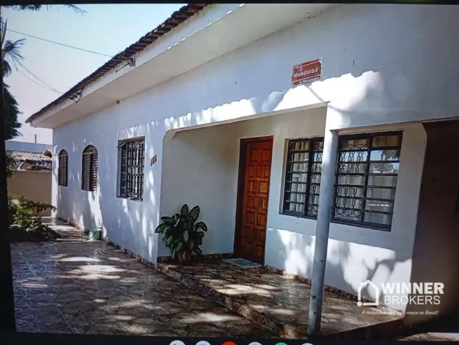 Casa com 4 dormitórios à venda, 175 m² por R$ 550.000,00 - Vila Morangueira - Maringá/PR