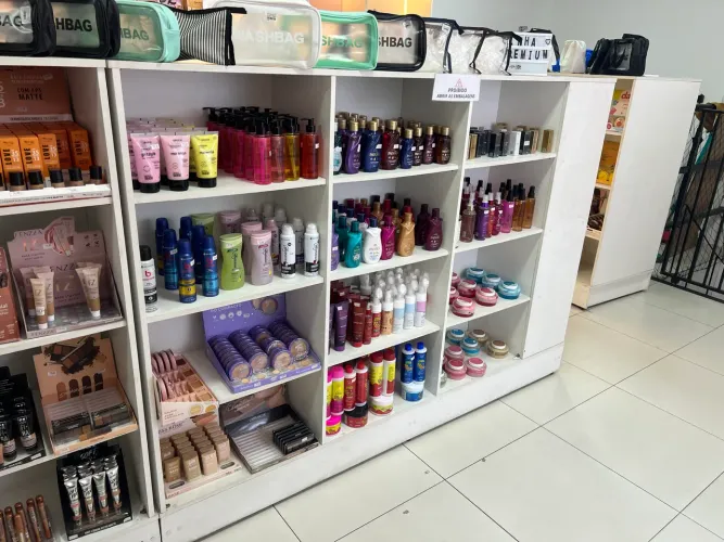 Gandola/ vitrine para loja