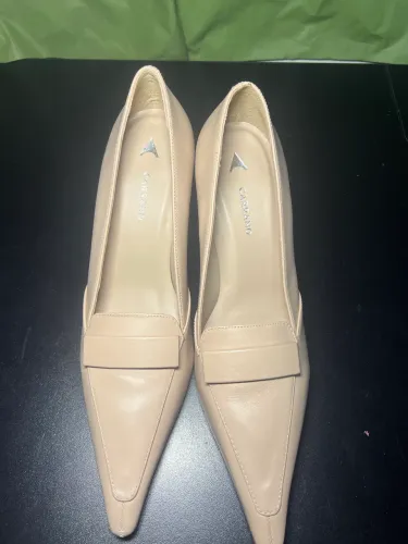 Sapato feminino - Carrano n38