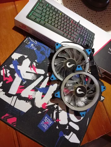 Combo Gamer: Teclado Redragon Netherbane RGB + Mousepad Force One + 2 Fans Rise Mode