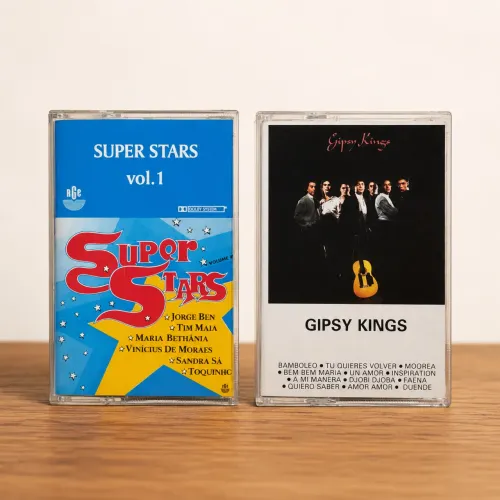 FRETE GRÁTIS 2 Fitas Cassetes "Gipsy kings" e "Super stars vol.1" ( tim maia, bethania)