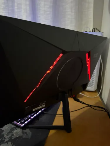 Monitor gamer AOC 180hz FHD e IPS