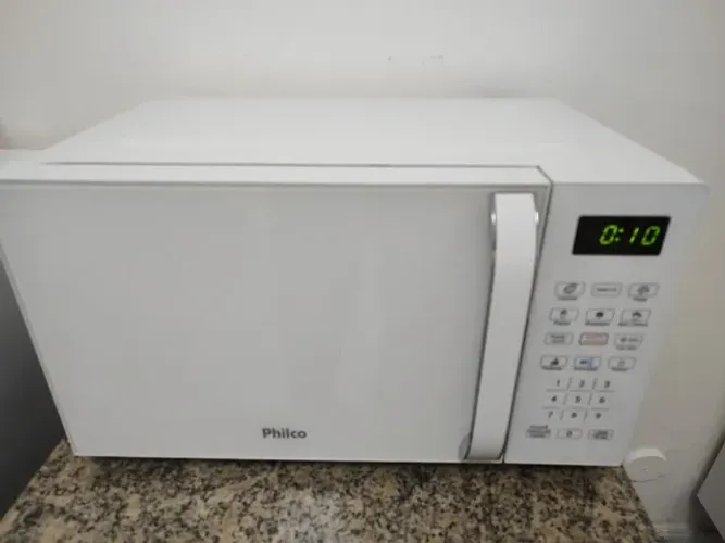 Forno de Micro-ondas Philco PMO23B 220V