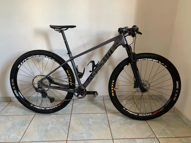 VENDE-SE Bike Aro 29 Absolute Prime SL Carbon Tamanho M