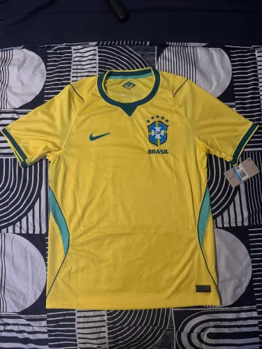 Camisa Oficial Seleção Brasileira - Nova, Etiqueta na Peça (Tam. M)