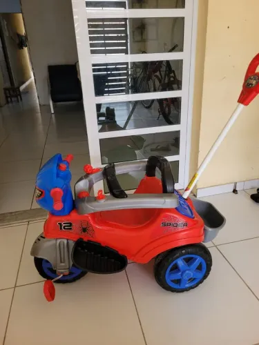 Moto infantil homem aranha