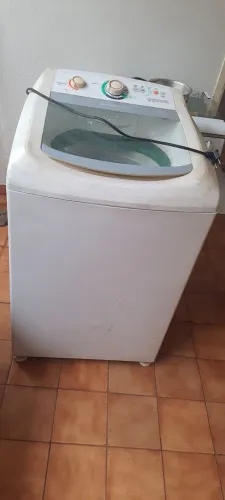 Vendo Máquina de lavar *Com um barulho na hora de centrífuga 
