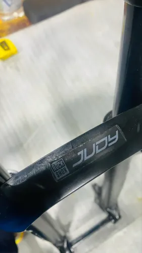 Suspensão rockshox Judy 120mm