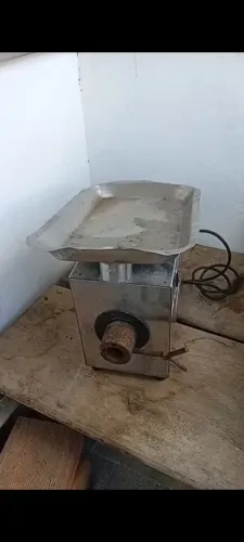 Maquina de moer carnes