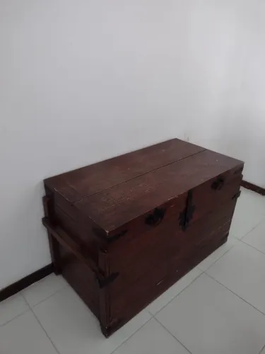 Baú em madeira
