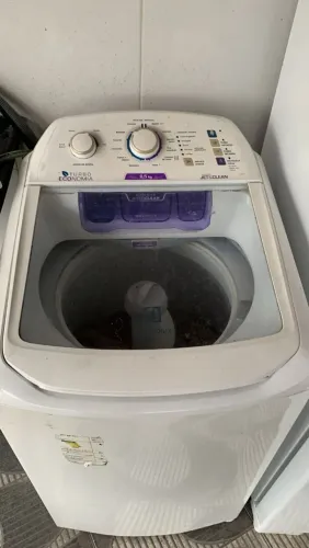 Conserto técnico de máquina de lavar roupas e secadoras