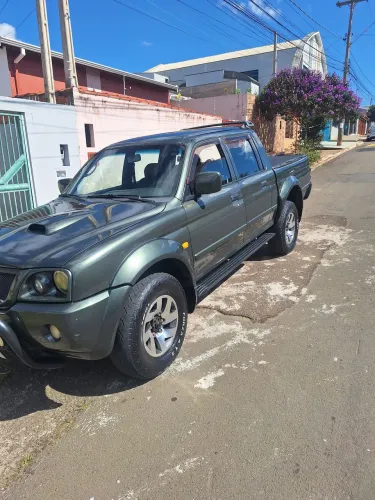 Mitsubishi L200 Sport HPE 2.5 4X4 CD DTI Dies. Mec. 2004
