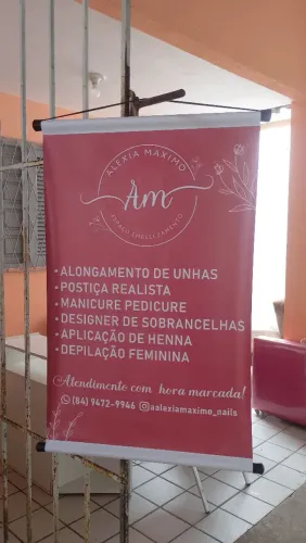 Manicure pedicure e nails designer, designer de sobrancelhas e depilação feminina ?