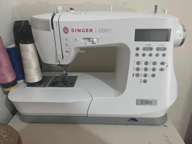 Singer Elite
