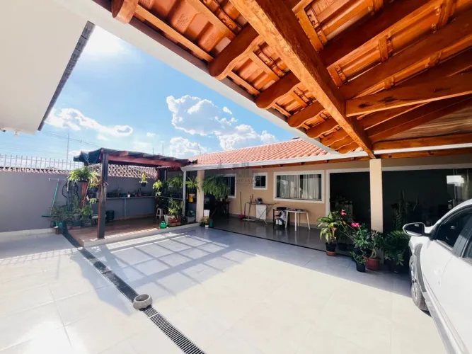 Ótima Casa Vila Santa Izabel, Meia Quadra da Av: Mandacaru Proximo de tudo