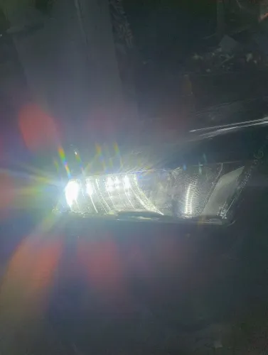 Farol da Toro direito LED 2022/23