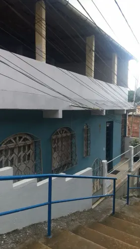 Excelente oportunidade! Casa na Vila Marisa Vale dos Lagos, 1° murado e coberto. É como in