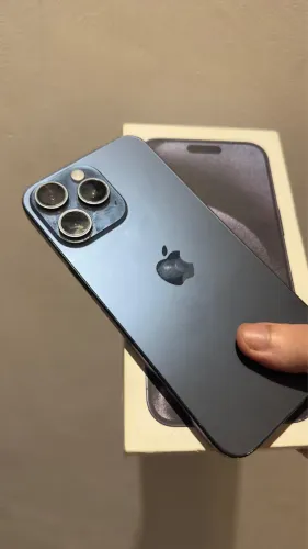 IPHONE 15 PRO MAX 256 GB TELA TRINCADA