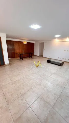 Apartamento de Alto Padrão com 200m², 4 Suítes e 4 Vagas em Apipucos