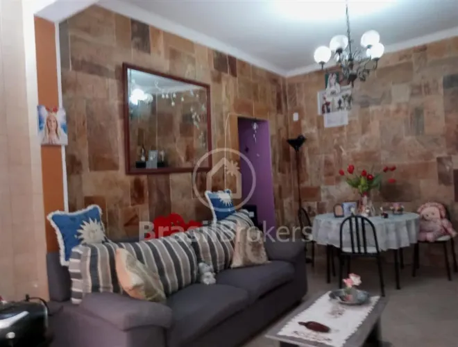 Apartamento tipo casa na Rua Maranhão 2 quartos Sala grande Área nos fundos tipo quintal